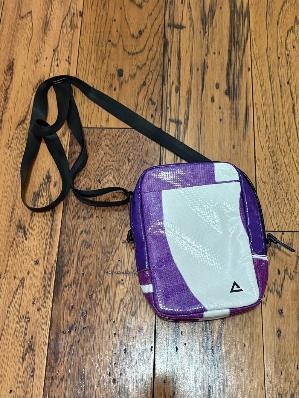 Rareform Sydney Sling Bag